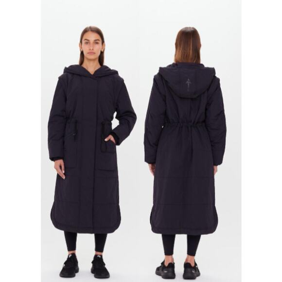 NWT The Upside Stellar Oversized Hooded Puffer Jacket Black Women's Size XS - Picture 1 of 7